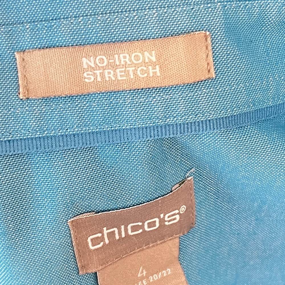 Chico's No Iron Cotton Twill Button-Up Shirt 3/4 Sleeve Collared Blue Sz 4 / 20 - Picture 9 of 10